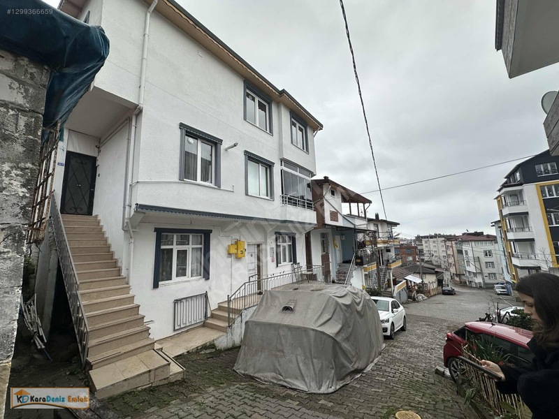 Karadeniz Emlaktan Çamurlu Mh Masrafsız Ayrı Mutfaklı 2+1 — fotoğraf 5