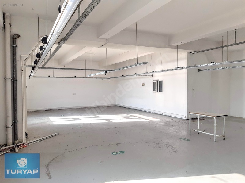 Bağcılar, Mahmutbeyde 2700m2.imalat Ve Showrooma Uygun İşyeri. — fotoğraf 7