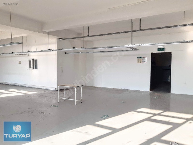 Bağcılar, Mahmutbeyde 2700m2.imalat Ve Showrooma Uygun İşyeri. — fotoğraf 8