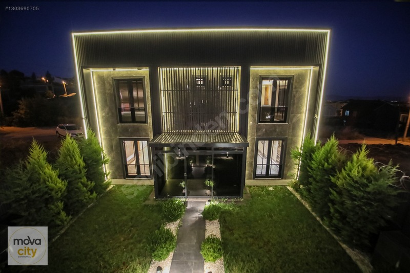 Binevlerde 3 Katlı Havuzlu Full Yapılı Emsalsiz Lüx Villa — fotoğraf 5