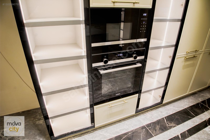 Binevlerde 3 Katlı Havuzlu Full Yapılı Emsalsiz Lüx Villa — fotoğraf 12