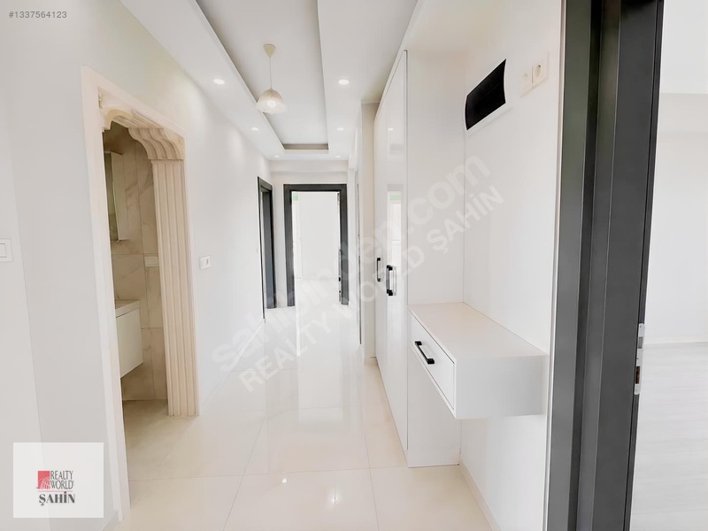 Serik Yeni Mahalle'de Geniş Kiralık 3+1 Daire — fotoğraf 8
