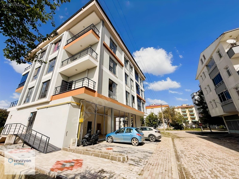 Gökhan Mumcu'dan Cumhuriyet Mah.|cadde Cepheli Vıp Proje 1+1 D. — fotoğraf 2