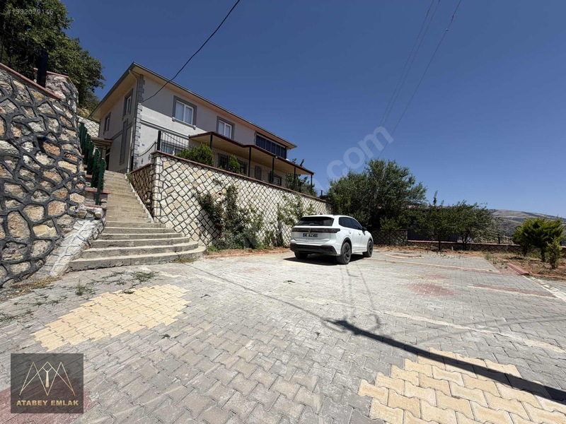 Atabey Den Satılık Bağ Evi Şehir Manzaralı — fotoğraf 4