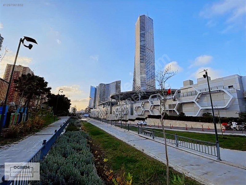 Ataşehir Metropol İstanbul/ Yüksek Kat / 1+1 Satılık — fotoğraf 14
