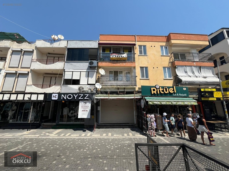 Örkcü Emlaktan Satılık Denize 50 Metre Merkezde Lüks Daire