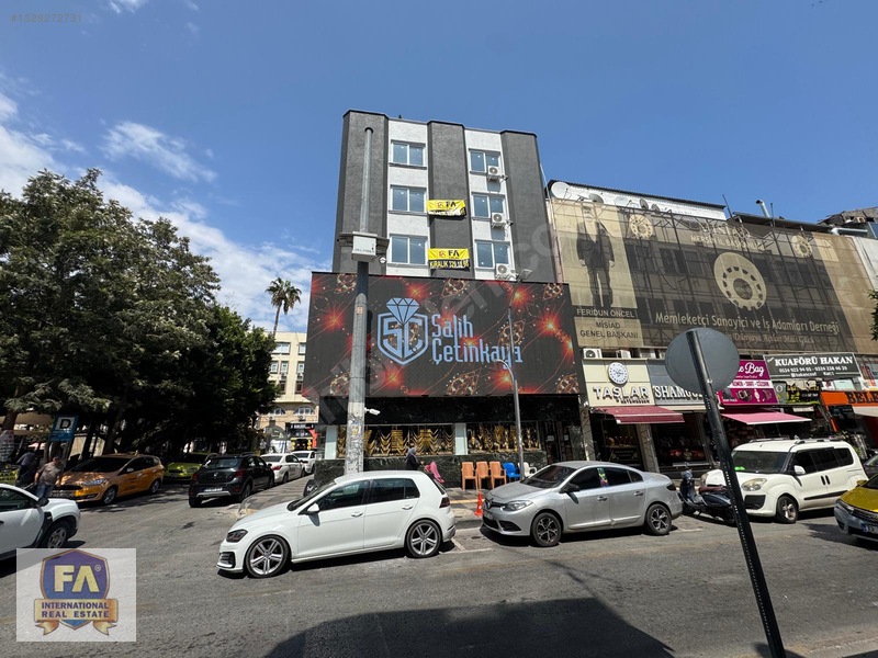 Fa Emlaktan Çarşı Merkezde Kiralık 100m2 Ofis