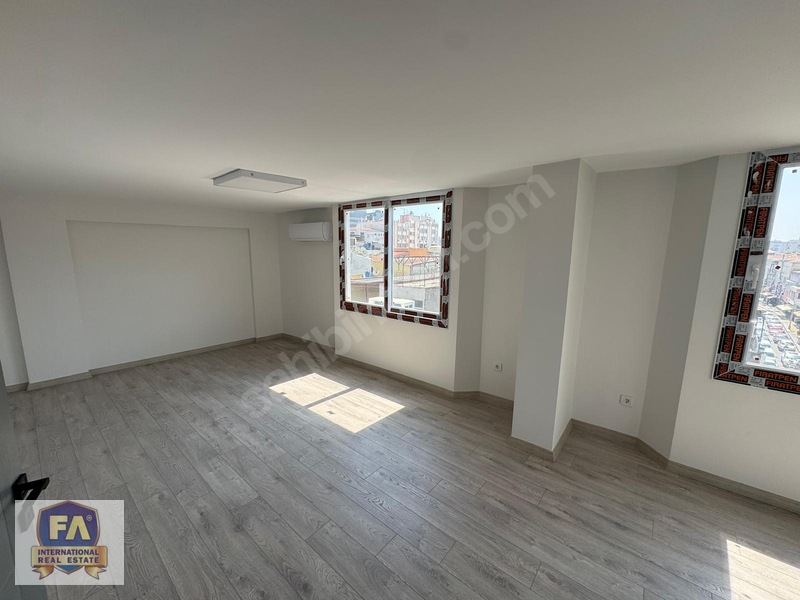 Fa Emlaktan Çarşı Merkezde Kiralık 100m2 Ofis — fotoğraf 6