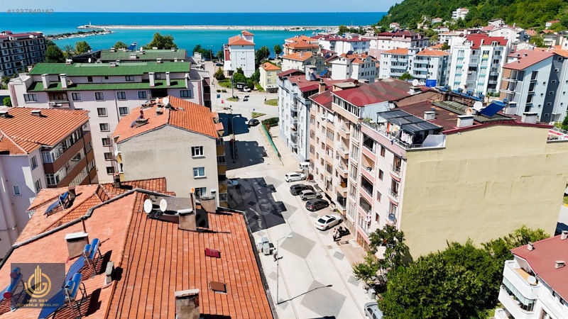 Cide'de Deniz Manzaralı, Satılık 2+1 Daire (80m²) — fotoğraf 2