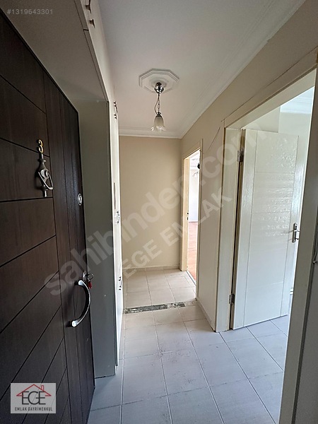 Ege Emlak'tan Çarşı İçerisinde Arakat Kiralık 2+1 Daire — fotoğraf 12