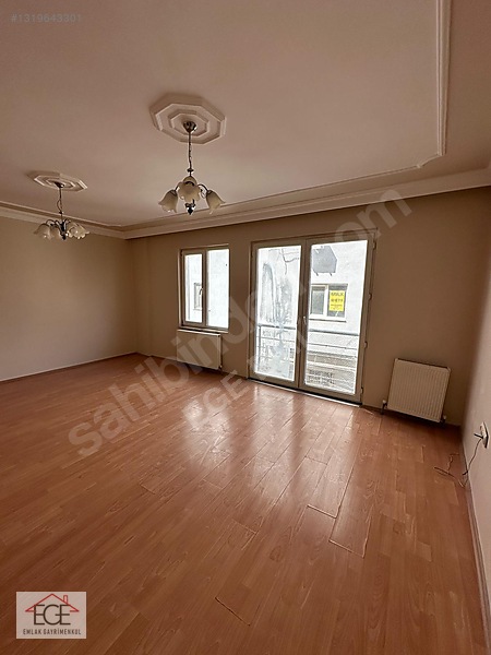 Ege Emlak'tan Çarşı İçerisinde Arakat Kiralık 2+1 Daire — fotoğraf 17