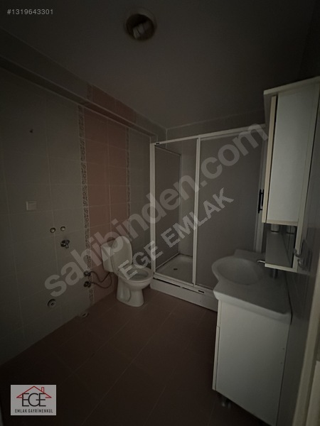 Ege Emlak'tan Çarşı İçerisinde Arakat Kiralık 2+1 Daire — fotoğraf 21