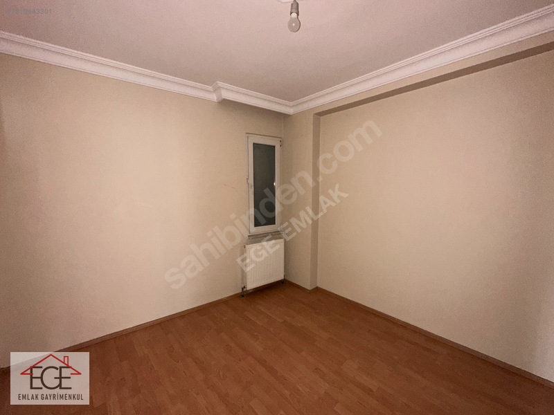 Ege Emlak'tan Çarşı İçerisinde Arakat Kiralık 2+1 Daire — fotoğraf 24