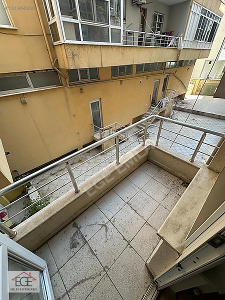 Ege Emlak'tan Çarşı İçerisinde Arakat Kiralık 2+1 Daire — fotoğraf 30