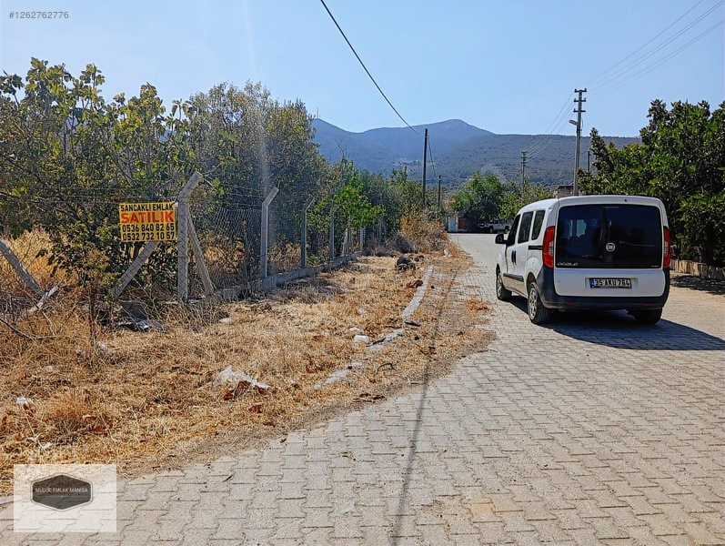 İzmir K. Paşa Çambel In 2 Km İlerisinde S.iğdecik De Köşe Arsa — fotoğraf 2