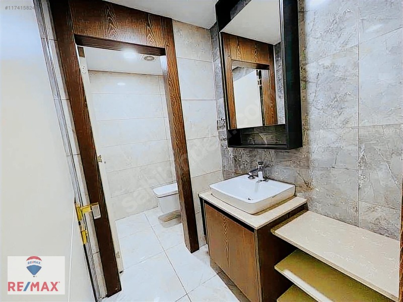 Re/maxtan Altınay Saklıbahçe Villalarında Satılık Tripleks Villa — fotoğraf 19
