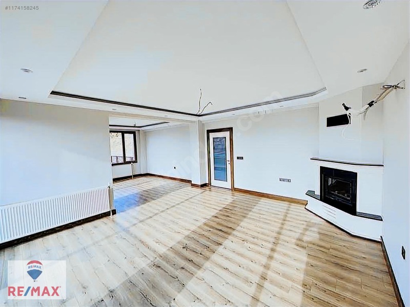 Re/maxtan Altınay Saklıbahçe Villalarında Satılık Tripleks Villa — fotoğraf 23