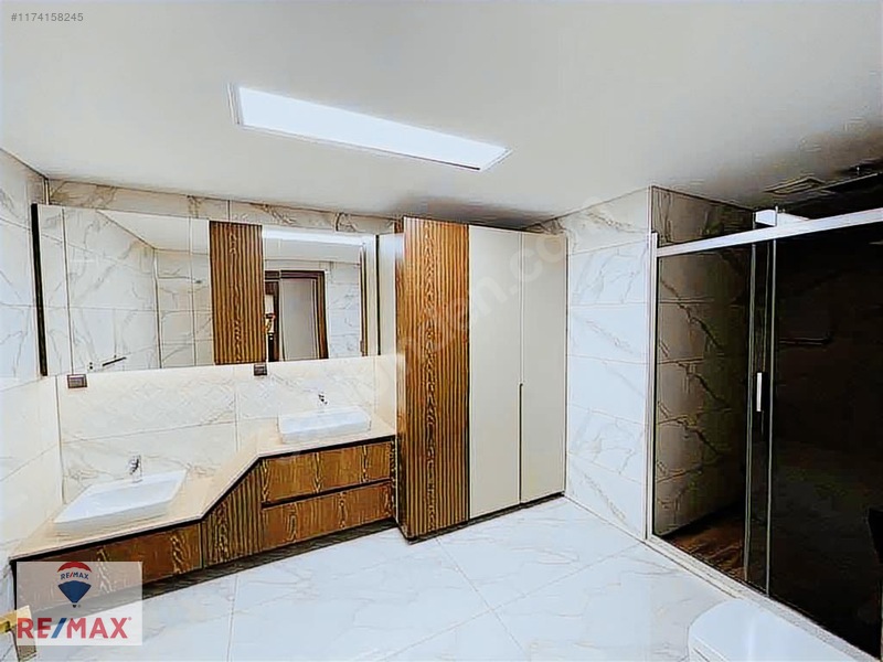 Re/maxtan Altınay Saklıbahçe Villalarında Satılık Tripleks Villa — fotoğraf 24