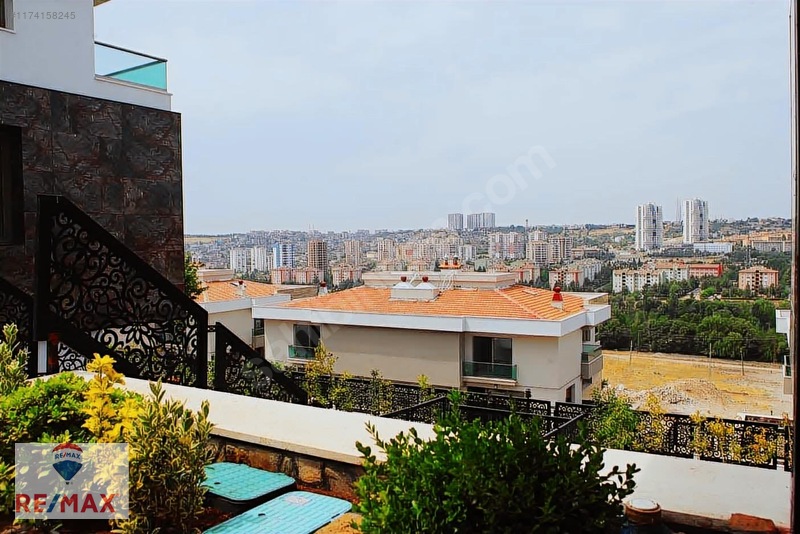 Re/maxtan Altınay Saklıbahçe Villalarında Satılık Tripleks Villa — fotoğraf 34