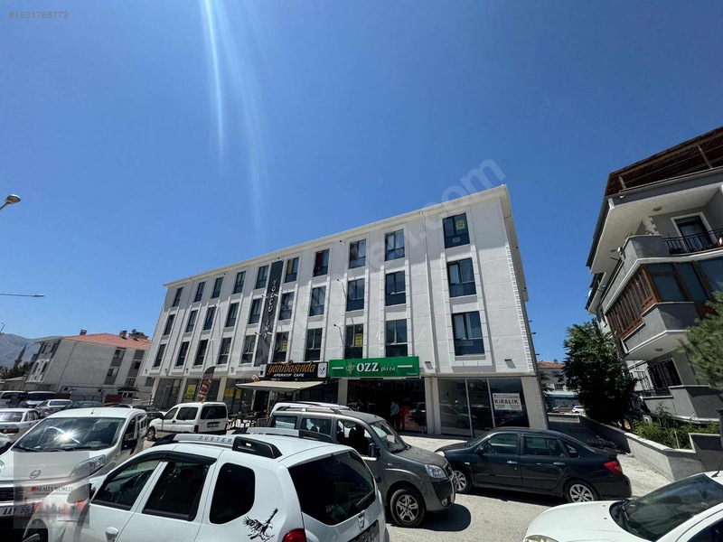 Realty World'Den Muhteşem Lokasyonda Kiralık 100M² Dükkan