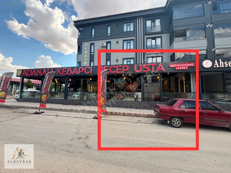 Al-bayrak'tan Kuvayi Milliye Caddesinde Satılık Depolu Dükkan — fotoğraf 2