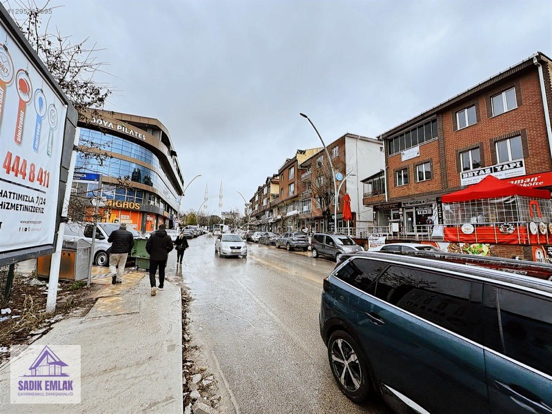 Sadık Emlak'tan Mimar Sinan Ana Cadde Üzeri Satılık 3+1 Daire — fotoğraf 5
