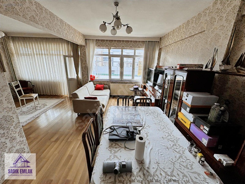 Sadık Emlak'tan Mimar Sinan Ana Cadde Üzeri Satılık 3+1 Daire — fotoğraf 13