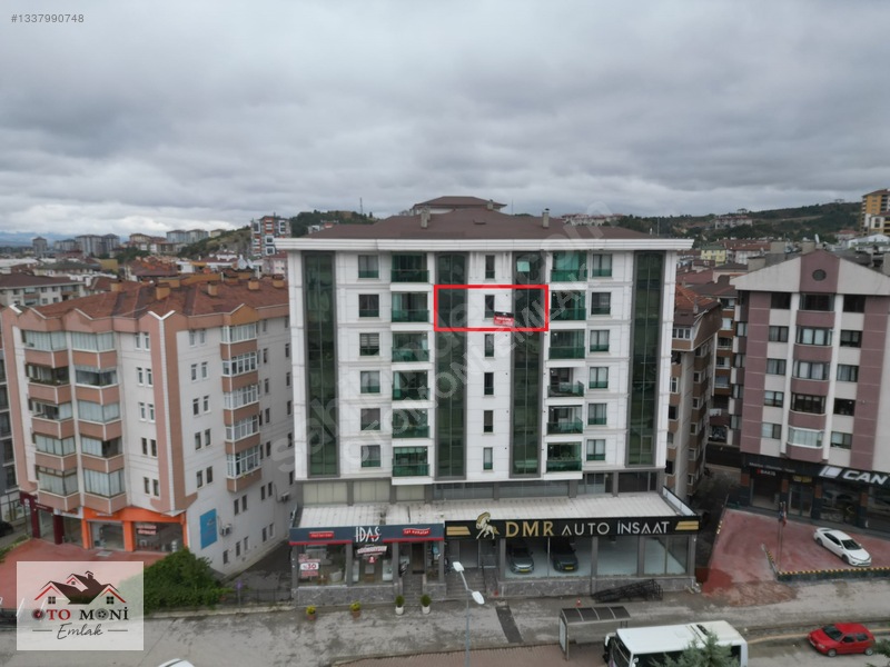 Salıpazarında Cadde Cepheli 2+1 Kiralık Daire — fotoğraf 2