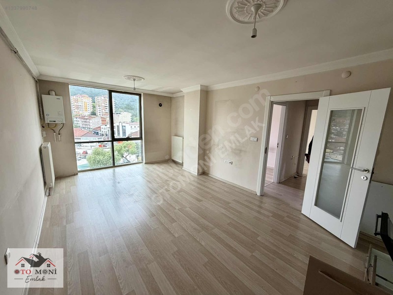Salıpazarında Cadde Cepheli 2+1 Kiralık Daire — fotoğraf 9