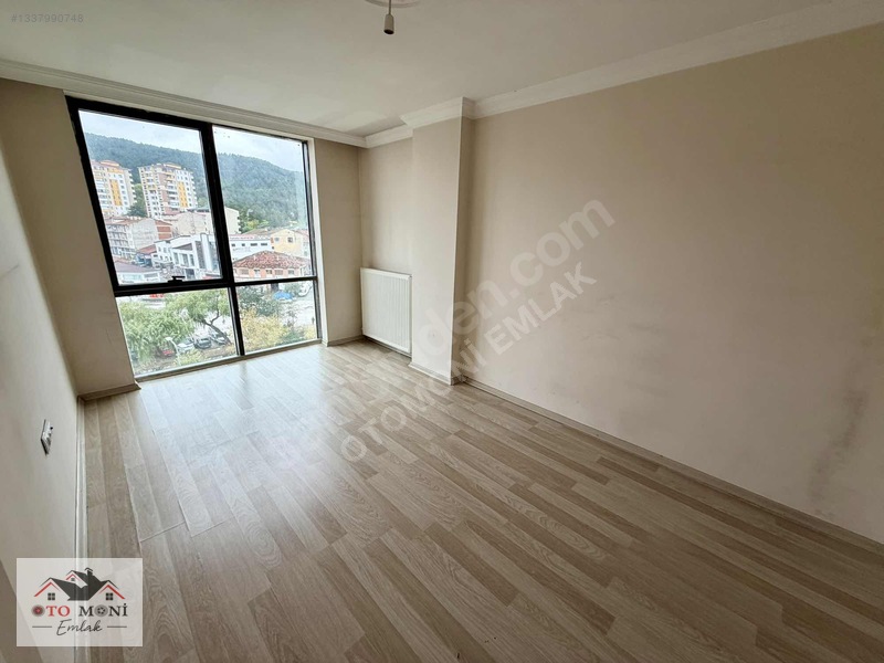 Salıpazarında Cadde Cepheli 2+1 Kiralık Daire — fotoğraf 15