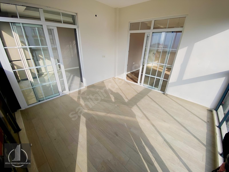 Oğuz Gezer'den Sitede Lüks Peyzajlı Kapalı Otoprklı Teras Balkon — fotoğraf 6