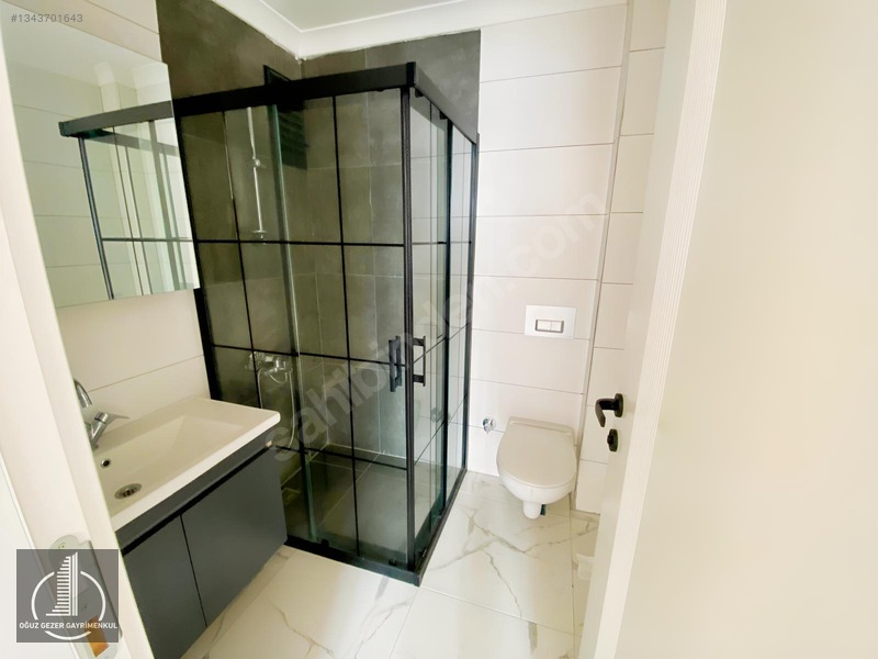 Oğuz Gezer'den Sitede Lüks Peyzajlı Kapalı Otoprklı Teras Balkon — fotoğraf 28