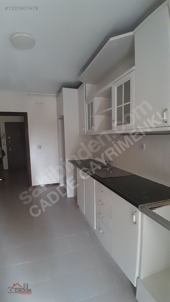 Bahçeşehir Merkez, Gül,testili Kızlarda, Boş Kiralık 3+1 Daire.