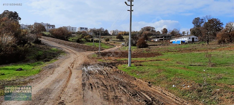 Düzgün Babadan Konut İmarlı Yapılaşmaya Müsait Köşe Parsel — fotoğraf 2