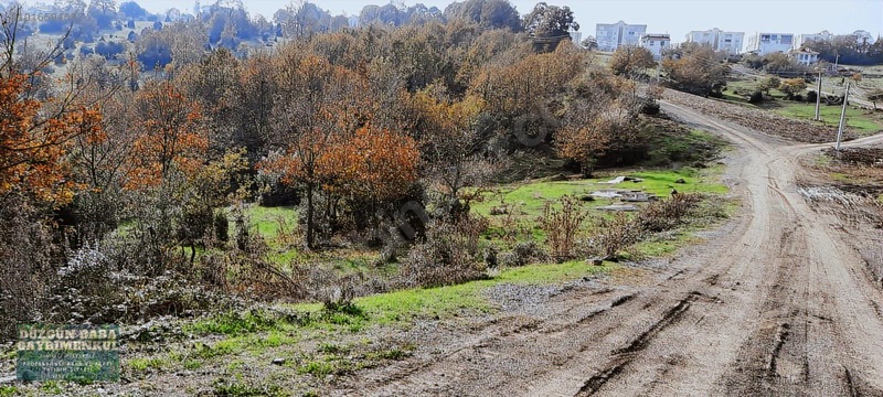 Düzgün Babadan Konut İmarlı Yapılaşmaya Müsait Köşe Parsel — fotoğraf 4