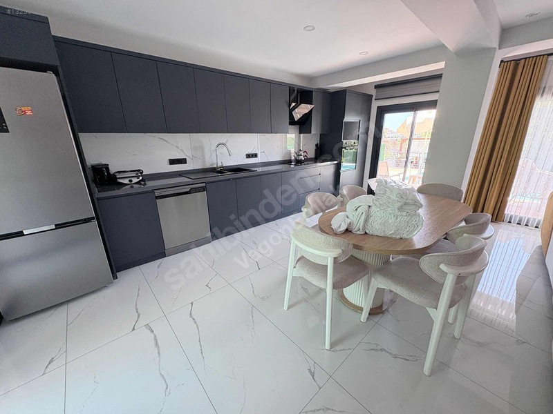 Ovacık'ta Anahtar Teslim 4+1 Havuzlu Müstakil Villa — fotoğraf 16
