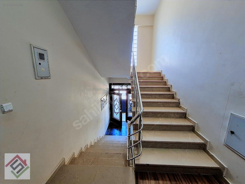 Sağlam'da Ferah Cadde Üzeri Güney Doğu Cepheli Satılık 3+1 Daire — fotoğraf 23