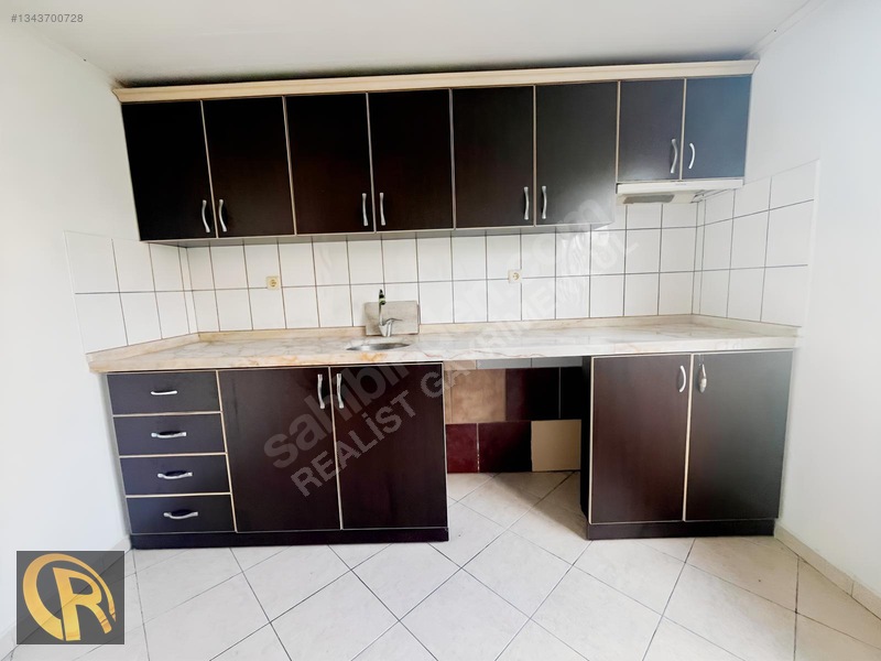 Realist'den 2+1 Korucuk Mahallesinde Boş Kiralık Daire — fotoğraf 3