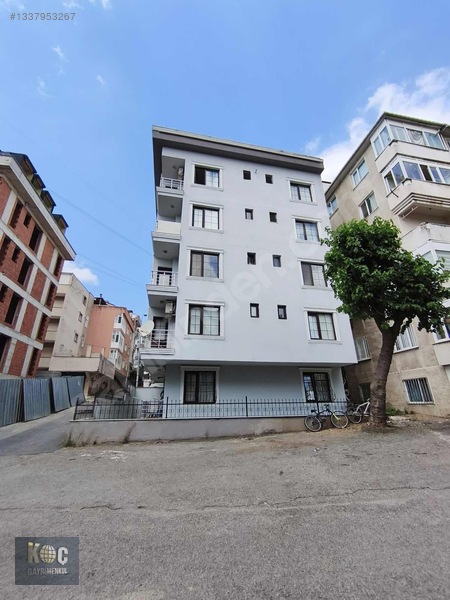 Kısıklıda Kat Mülkiyetli Ara Kat Asansörlü Çift Balkonlu — fotoğraf 2