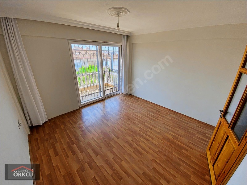 Örkcü Emlaktan Satılık Bahçeli Uygun Satılık 4+1 Tribleks Villa — fotoğraf 17