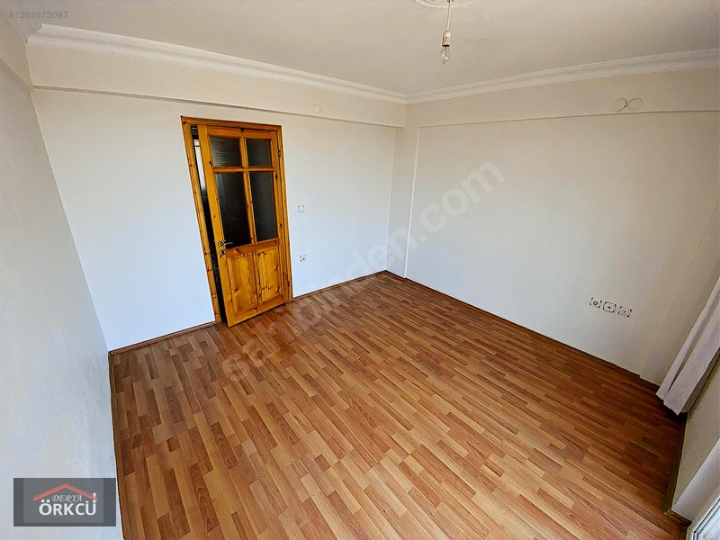 Örkcü Emlaktan Satılık Bahçeli Uygun Satılık 4+1 Tribleks Villa — fotoğraf 23