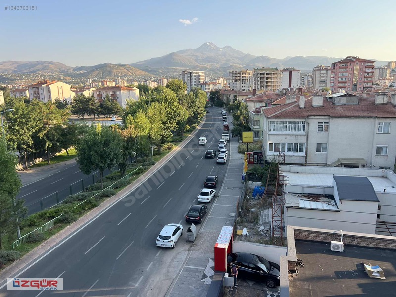 Özgür'den Esenyurt Mah Satılık Kombili Daire — fotoğraf 7