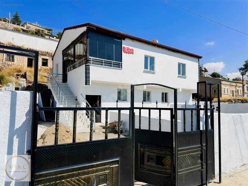 Vial / Güneşlide Masrafsız Yatırımlık Müstakil Ev