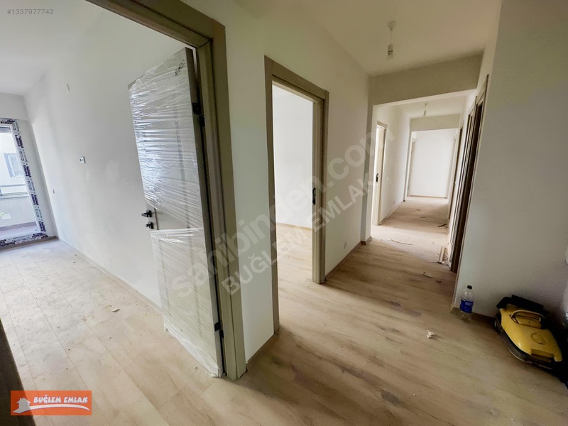 Buğlem Den Bölcek'te K. Garajlı Ebeveyn Banyo K.balkon 3+1 — fotoğraf 4