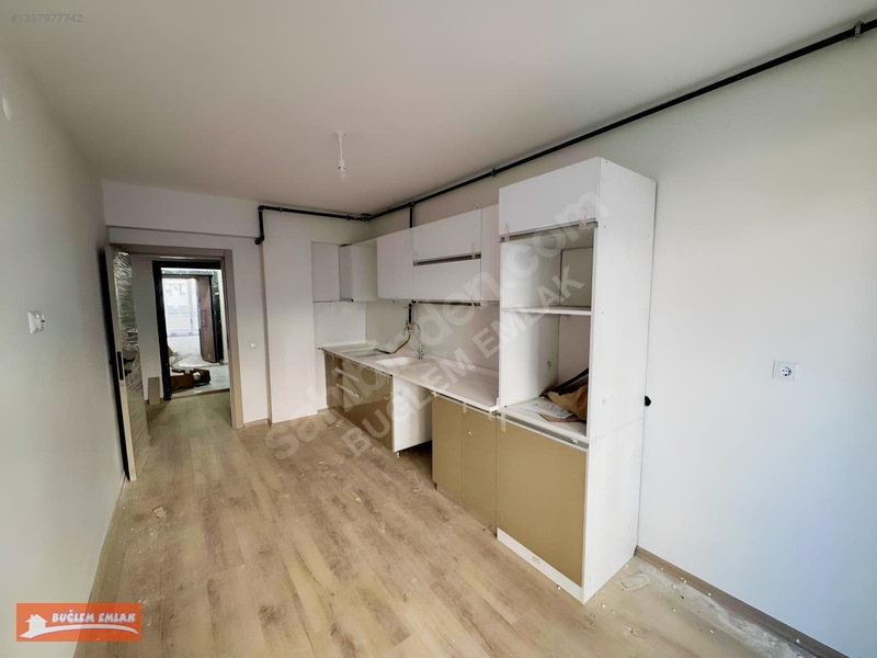 Buğlem Den Bölcek'te K. Garajlı Ebeveyn Banyo K.balkon 3+1 — fotoğraf 9