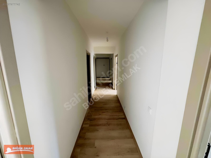 Buğlem Den Bölcek'te K. Garajlı Ebeveyn Banyo K.balkon 3+1 — fotoğraf 28