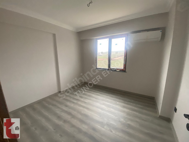 Bandırma Yeni Mahalle'de Satılık Ayrı Mutfaklı 1+1 (2+0) Daire — fotoğraf 4