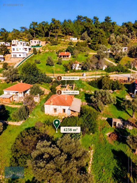 Satılık Yalıçiftlik'te 4.238 M2 İmarlı , Kargır Taş Ev Ve Arsası