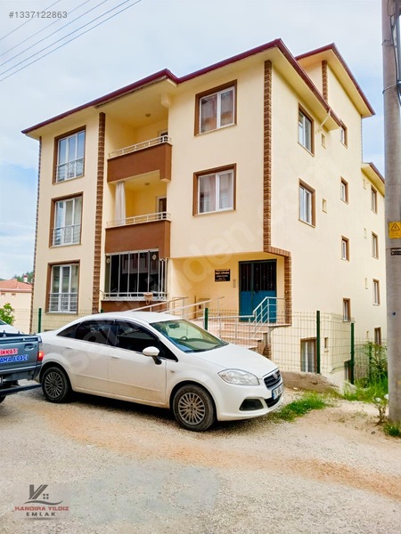 Hanönü Merkezde 2+1 85 M² Giriş Katı Kombili Krediye Uygun Daire — fotoğraf 3
