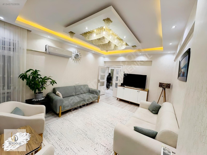 Göktürk'de Şahane Lokasyon'da 2+1 Satılık Masrafsız Daire — fotoğraf 2